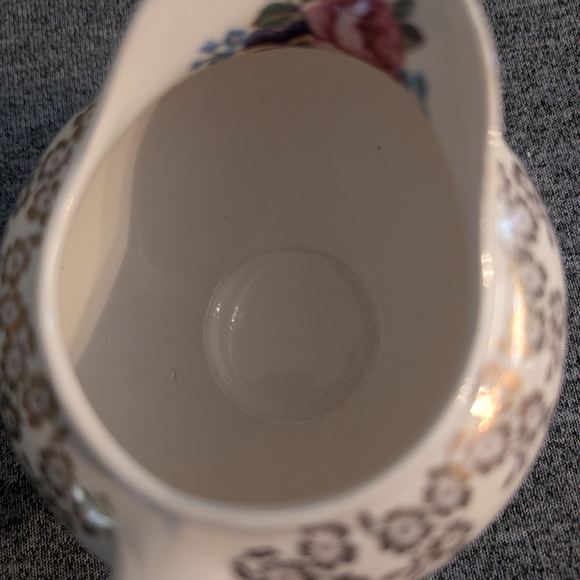 3/$30 | Empire Porcelain, Golden Bouquet Creamer, 22K Gold Trim, Made in England - Picture 4 of 4